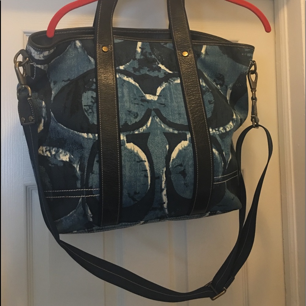 Coach.....Authentic Leather & Canvas Handbag Tote
